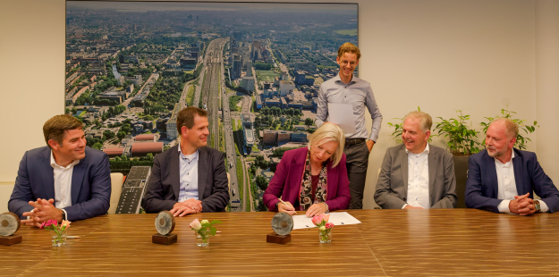 Contract Zuidasdok