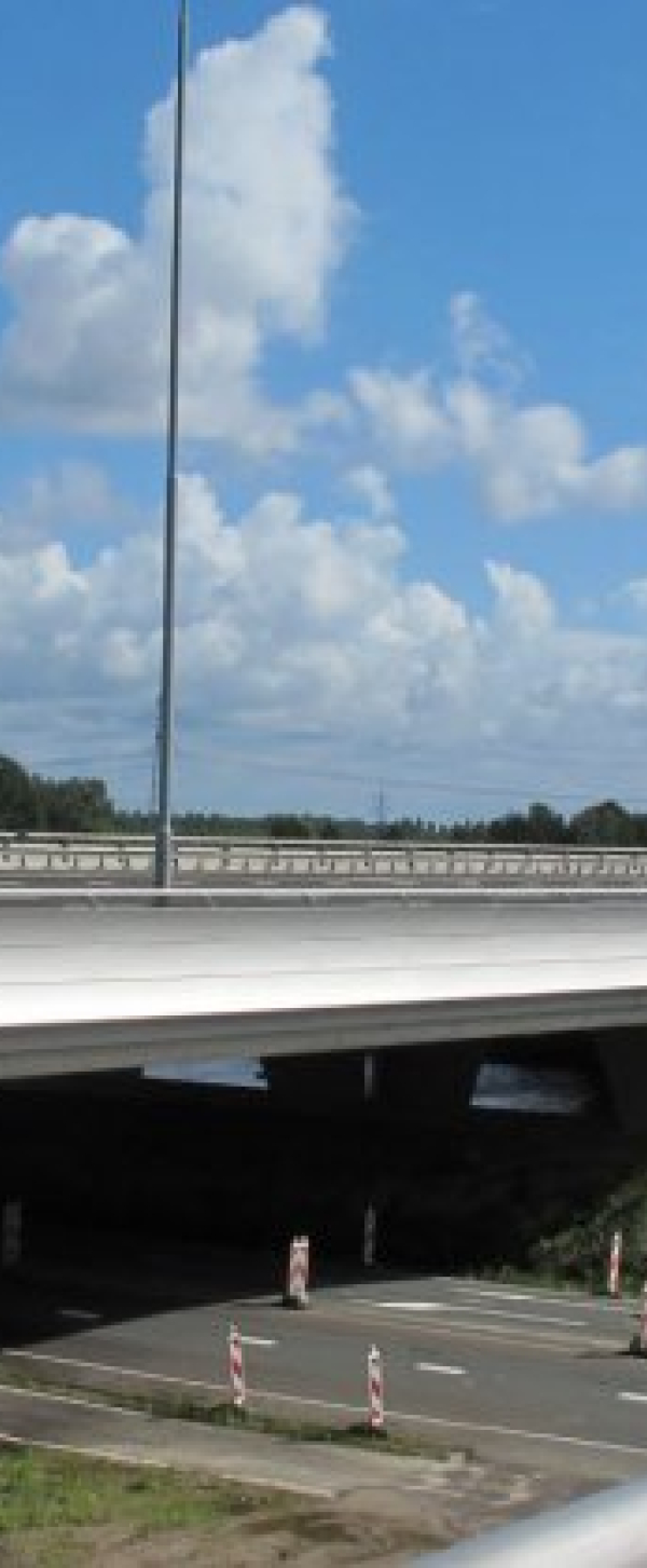 Viaduct Vinkeveen.jpg