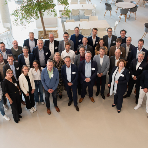 Groepsfoto ondertekening contract TenneT.