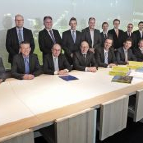 Ondertekening SAAone.JPG