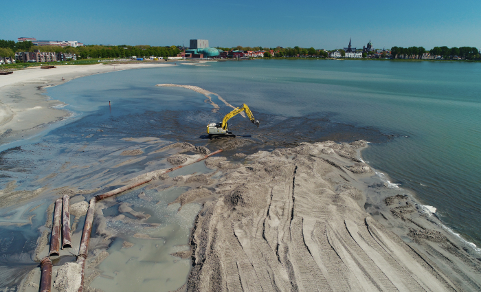 Aanleg oeverdijk - 7 mei 2020 - 17.jpg