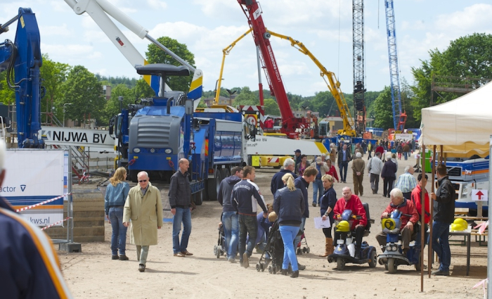foto dag vd Bouw Nijverdal 3.JPG