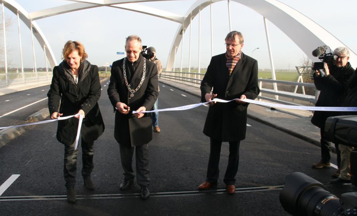 foto opening Witte Brug.jpg