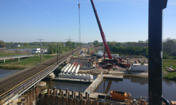 Kunstwerk 3 Spoorbruggen Nieuwe Wetering 2.png