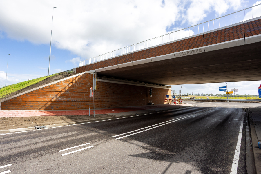 A44 Lisserwegviaduct - Van Hattum en Blankevoort