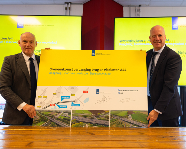 Contractondertekening A44 Rijkswaterstaat - Van Hattum en Blankevoort