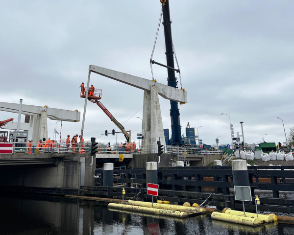 Van Hattum en Blankevoort - Cruquiusbrug