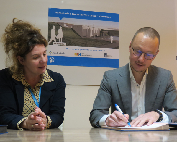 Tekenmoment - Start project Nieuwbouw Gemaal Oostoever