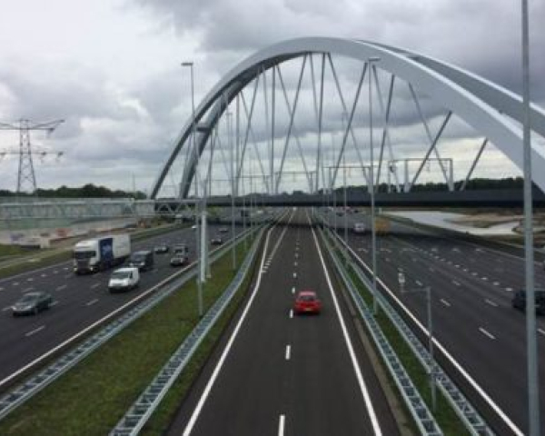 Spoorbrug Muiden.jpg