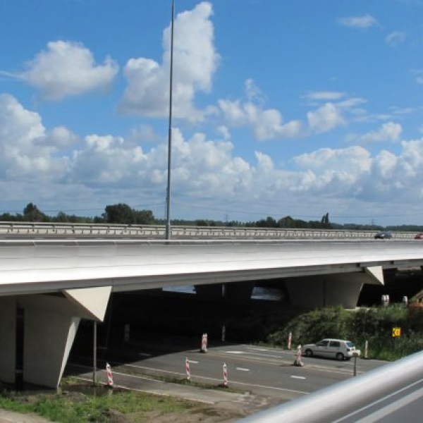 Viaduct Vinkeveen.jpg