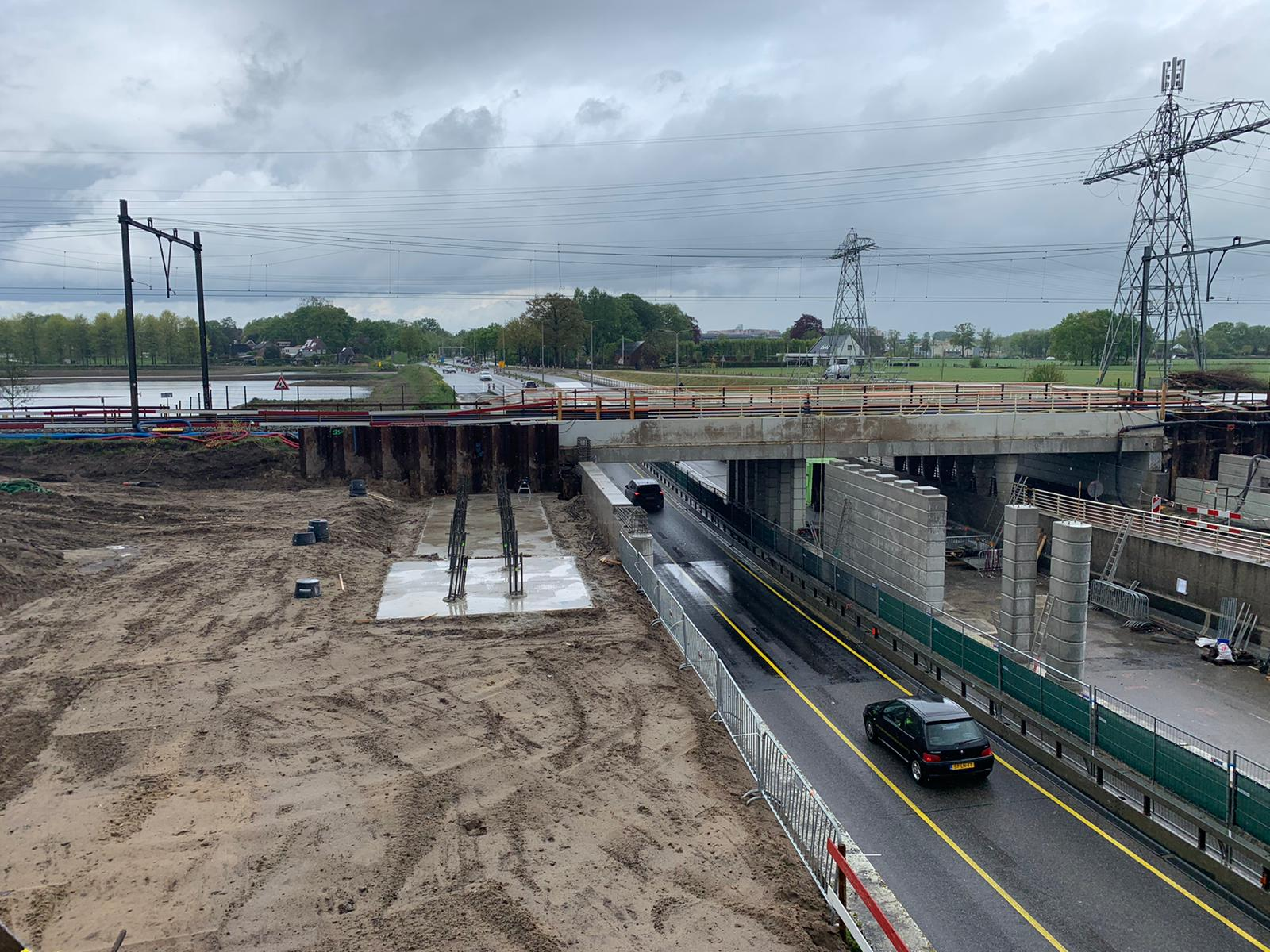 Kunstwerk 4 spoorbrug Ceintuurbaan.png