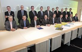 Ondertekening SAAone.JPG